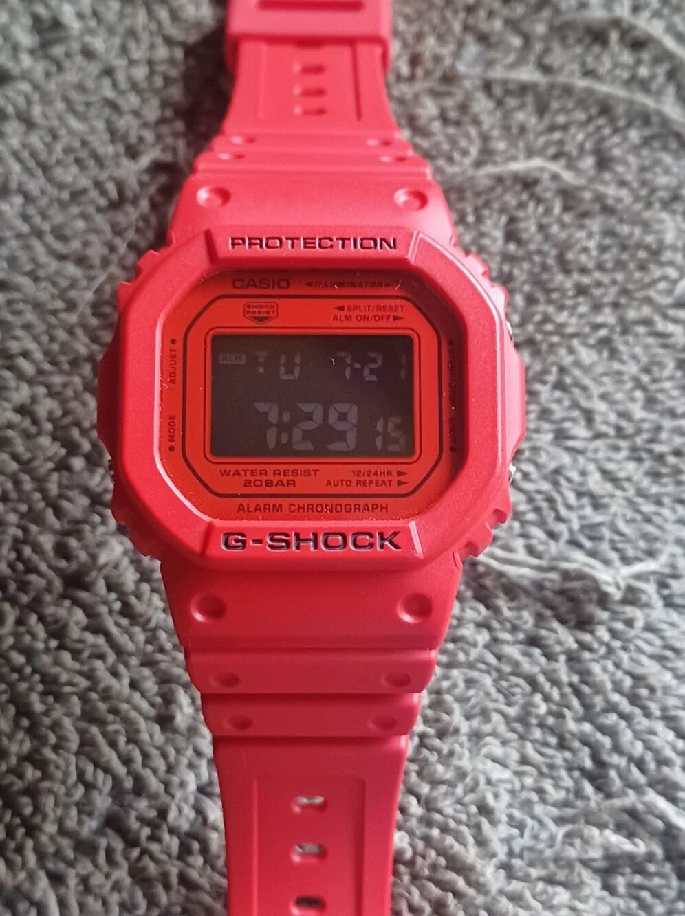 CASIO G-SHOCK DW5600 CLASSIC ( UNISEX )